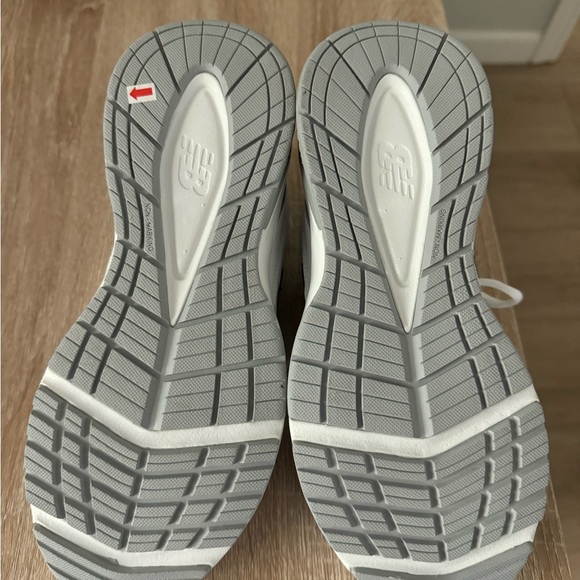 New Balance Sneakers - Picture 2 of 4